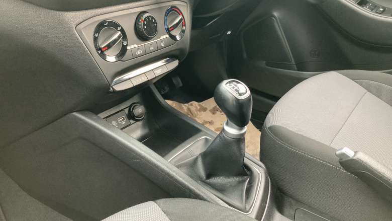 Hyundai i20 1.2 MPi SE 5dr Petrol Hatchback